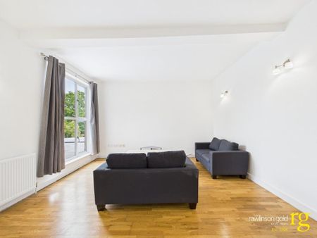 2 bedroom flat to rent - Photo 2
