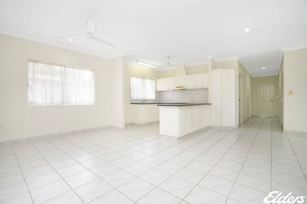 9 Helicia Court - Photo 1