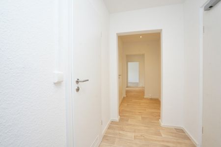 Frisch saniert / Große Küche / 2 Bäder - Photo 4