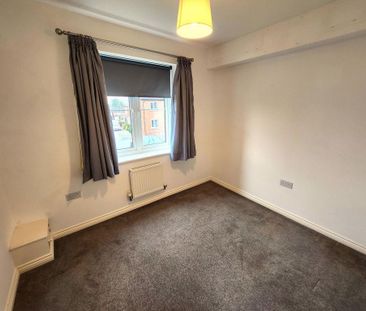2 bedroom ground floor flat to rent - Photo 4