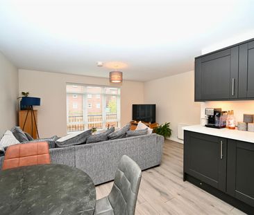 Apt 5, 39 Dundela Crescent, Belfast, BT4 3BN - Photo 3