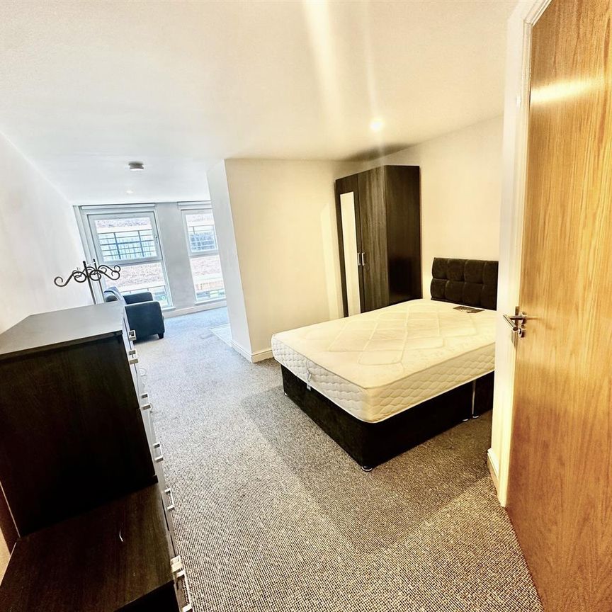 15 Wolstenholme Square, Liverpool, Merseyside, L1 - Photo 1
