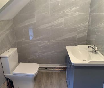 2 bedroom semi-detached house to rent - Photo 6