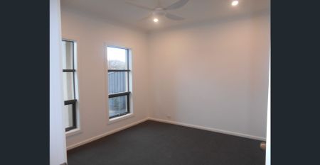 What A Beauty! - Photo 2