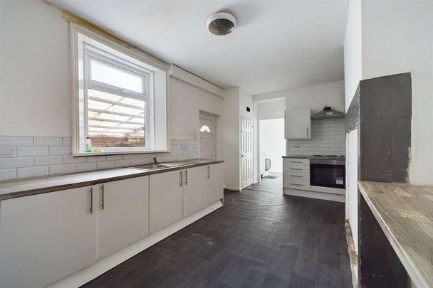 Fenham, Newcastle Upon Tyne, NE4 - Photo 1