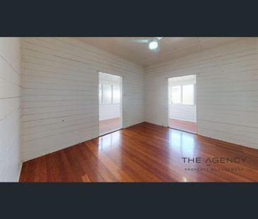 2/281 Campbell Street, Rockhampton City, Qld 4700 - Photo 3