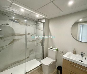 Penthouse for rent in Estepona - Photo 2