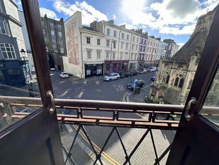 1 bedroom flat to rent - Photo 2