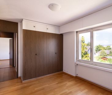 Grosszügige 5.5-Zimmer-Dachwohnung mit herrlichem Ausblick in Klein... - Photo 4