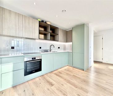 2 Cedrus Avenue, Southall, UB1 - Photo 6