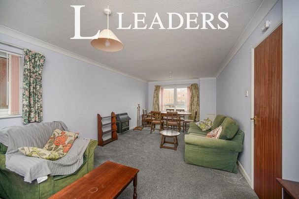 2 bedroom flat to rent - Photo 1