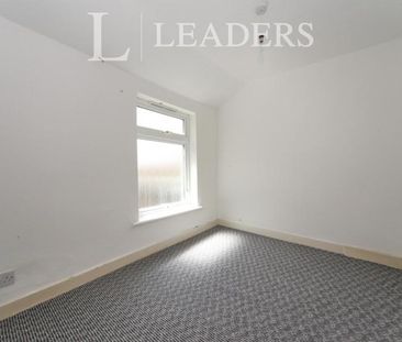 3 bedroom house to rent Chiltern Road, Dunstable, Bedfordshire, LU6 - Photo 3