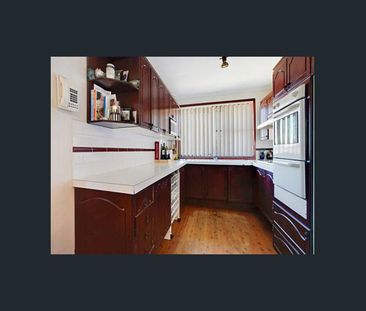 3 Bedroom newly renovated house for rent in Rosemeadow - Photo 6