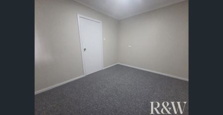 Freshly Renovated 2 Bedroom Granny Flat - Photo 2