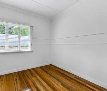 4 Salkeld Street, Tarragindi QLD 4121 - Photo 1