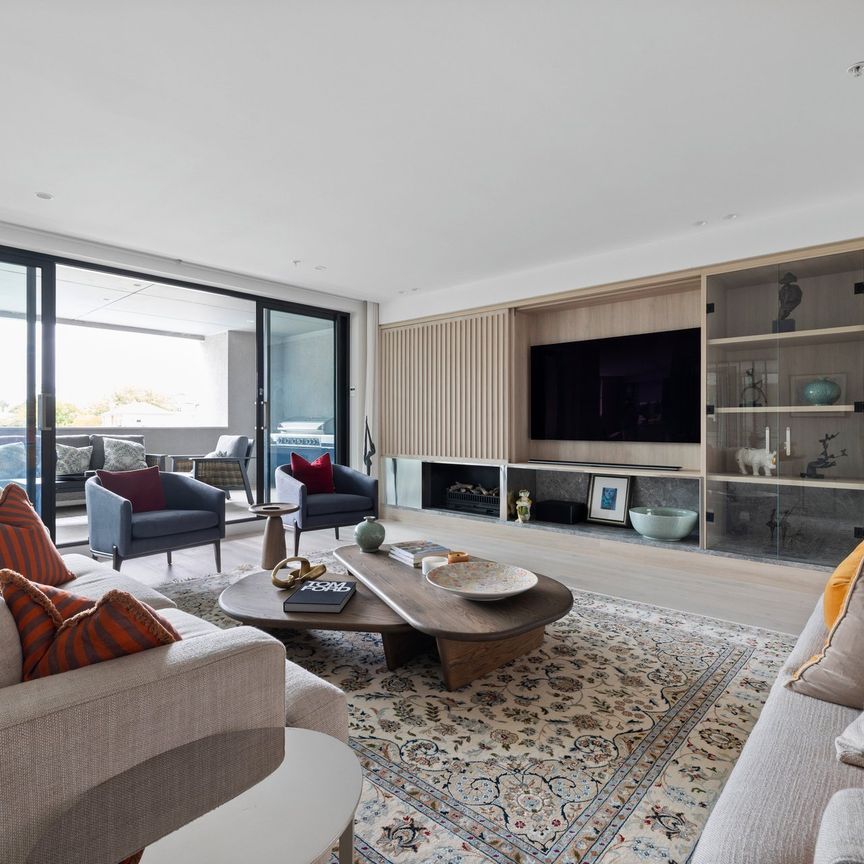 Thinking of selling? Contact our agent - Photo 1