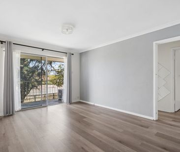 First Floor Apartment - Photo 3