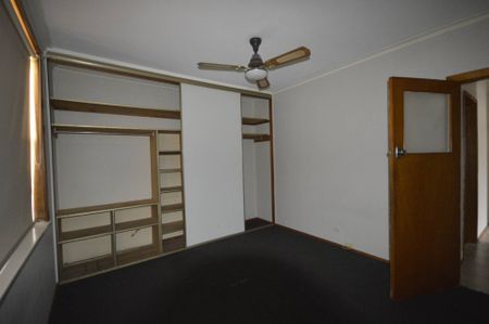 ADDISON REAL ESTATE - Photo 4