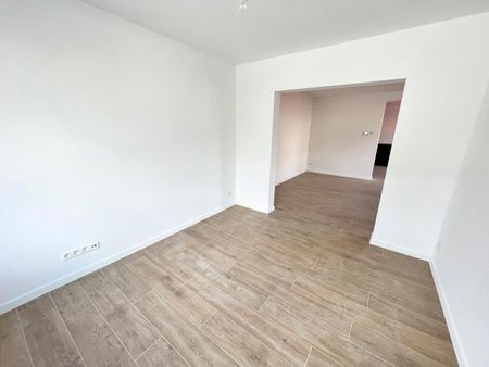 Huis - Te huur - Photo 3