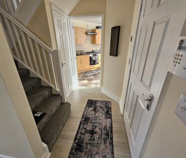 3 bedroom semi-detached house to rent - Photo 2