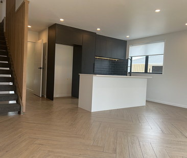 Stunning 4BR New Build in Howick - Photo 6