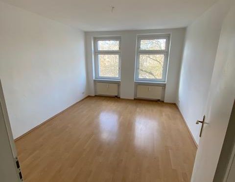 Preiswerte 3-R-Whg. in Magdeburg - Stadtfeld ca.Ost 56m2 im 3.OG zu vermieten. - Photo 1