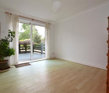 3 bedroom detached house to rent - Photo 2