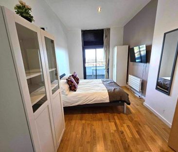 3 bedroom apartment to rent - Photo 4