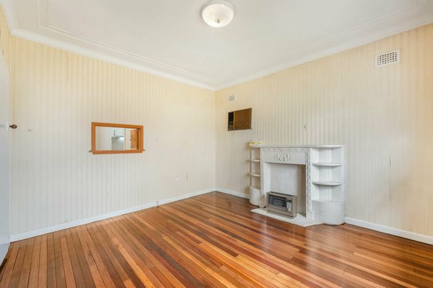 4 Lima Street, Greenacre NSW - Photo 1