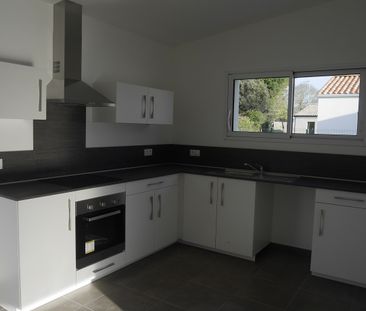 Location Maison 4 pièces 85m² - Photo 2