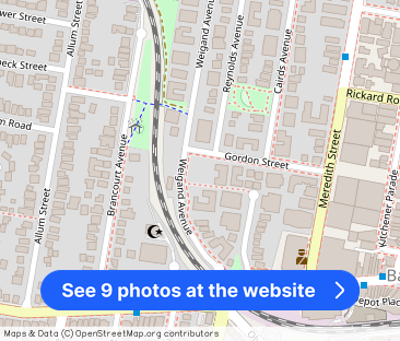 “Spacious Ground Floor Unit in Prime Location” - Photo 1