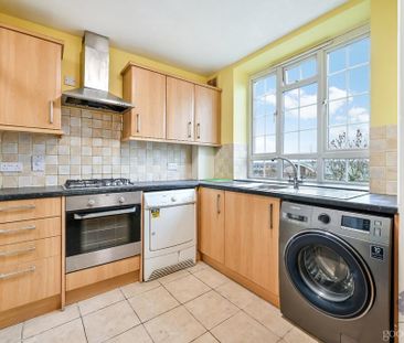 4 bedroom apartment to rent - Photo 3