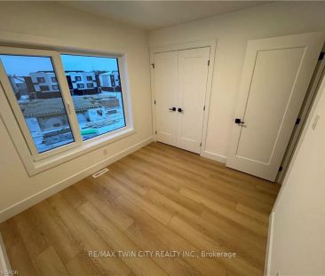 4255 Lismer Lane #17 - Photo 4