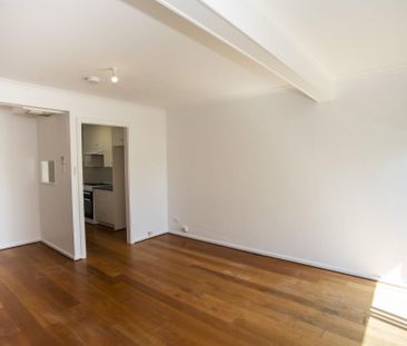 4/1 South Street, Henley Beach - Photo 2