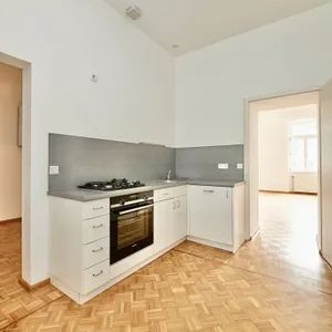 Bestlage nahe Glanzing! Barrierefreie und sonnige 2-Zimmer-Stilaltbau-Wohnung mit optionalem Garagenplatz - Foto 2