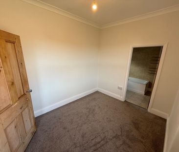 St. Pauls Avenue, Barry - Photo 5