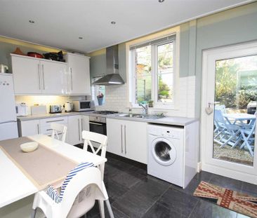 2 bedroom terraced house to rent - Photo 1