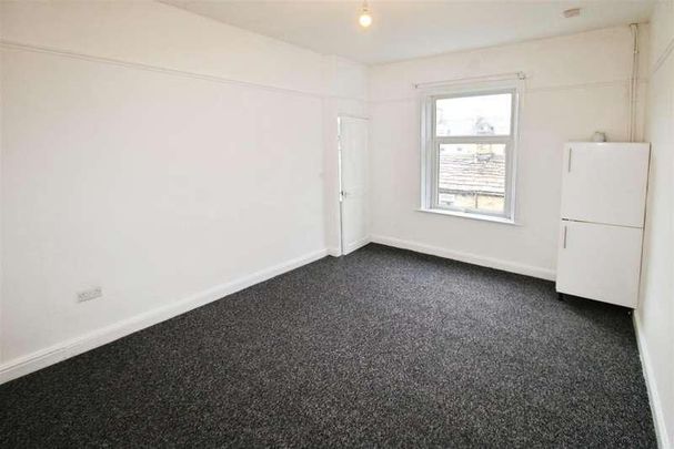 Esmond Street, Bradford, BD7 - Photo 1