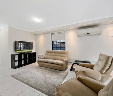 Modern Contemporary Townhouse - Photo 5