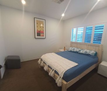 Surfers Paradise - Photo 3