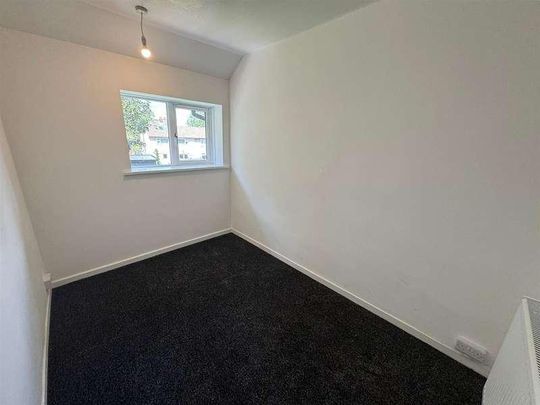 Fairhaven Green, Bradford, BD10 - Photo 1