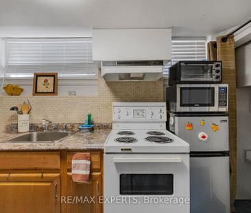 For Lease - 114 Trowell Avenue Unit# Lower, Toronto, Ontario - Photo 6