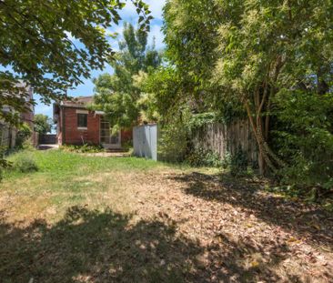 Home Sweet Home: Lovely 2-Bedroom Period Home - Photo 1