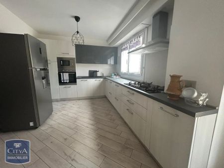 Appartement à louer 4 pièces 73.11m² - Photo 3