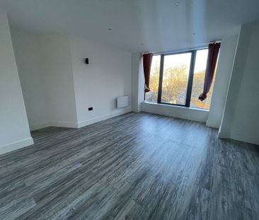 Clarence Street, Swindon - Photo 1