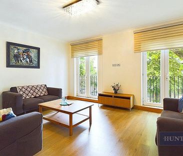 5 bedroom House To Let Total Size: 1836 SQ FT - Photo 2