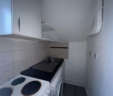 Studio to rent - Photo 4