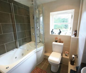 Inwood Lodge, 78 The Grove, Marton, Middlesbrough - Photo 2