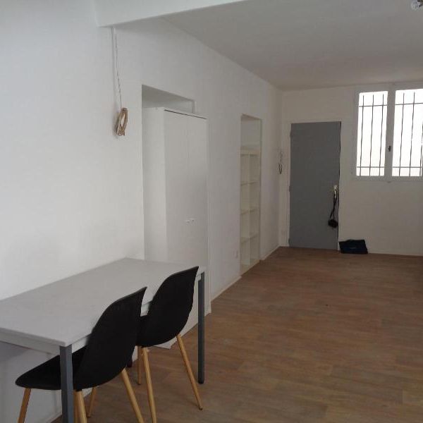 Location Appartement 1 pièce 25m² DRAGUIGNAN 83300 - Photo 1