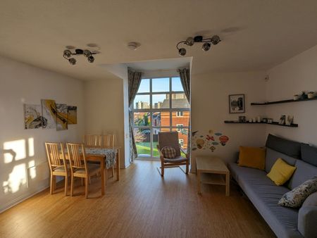 2 Bed Flat, Linen Court, M3 - Photo 2